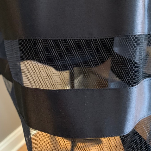 W.D.N.Y. Dressy skirt. Sz 4. NWT. Black - Picture 5 of 10